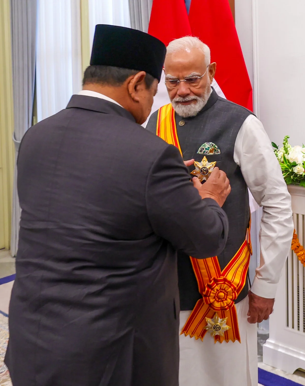 इंडोनेशिया ने प्रधानमंत्री मोदी को अपने सर्वोच्च नागरिक सम्मान 'बिन्तांग अदिपुर्ना' से किया सम्मानित