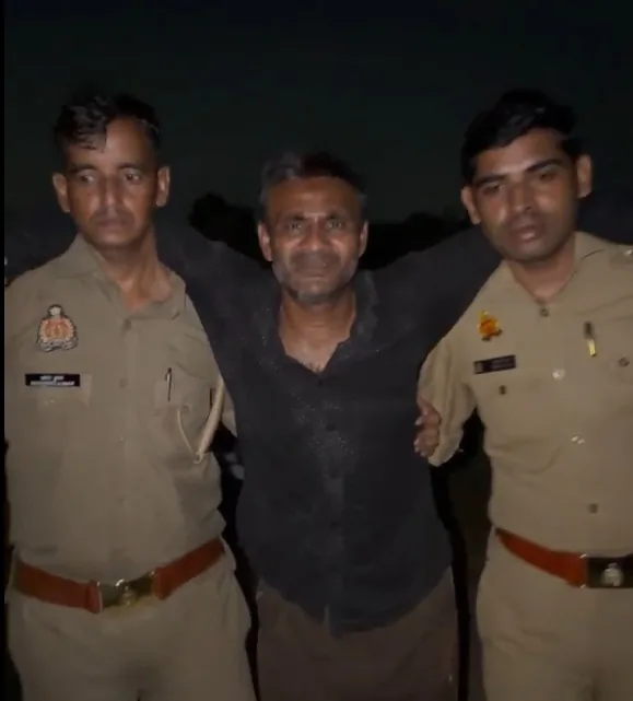गाजियाबाद: पुलिस चेकिंग से भाग रहे लुटेरों से मुठभेड़, गोली लगने से एक घायल, साथी गिरफ्तार
