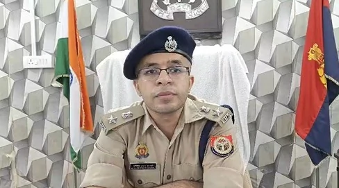 आगरा: कोर्ट मैरिज से नाराज़ पिता ने 22 वर्षीय बेटी की गला घोंटकर हत्या की, पुलिस हिरासत में