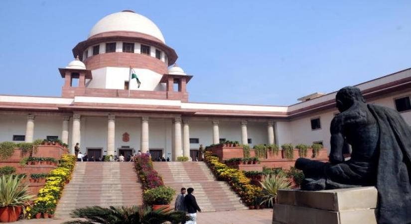 लखनऊ कोर्ट परिसर में अवैध निर्माण पर सुप्रीम कोर्ट का सख्त रुख, याचिका खारिज कर गिराने का आदेश दिया