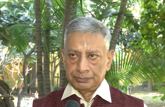 जामिया में 'फ्री कश्मीर' पोस्टर: पूर्व DGP एसपी वैद ने विश्वविद्यालय प्रशासन से कार्रवाई की मांग की