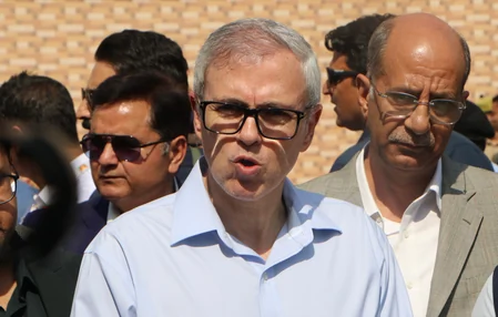 उमर अब्दुल्ला का आरोप: जम्मू-कश्मीर में परिसीमन और SIR प्रक्रिया भाजपा को फायदा पहुँचाने के लिए