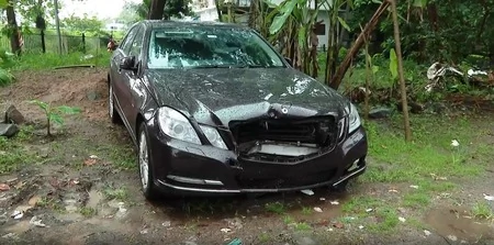 कोच्चि मर्सिडीज हादसा: विवादों के बीच पुलिस कमिश्नर का तबादला, अधिकारी ने जांच में दखल से किया इनकार
