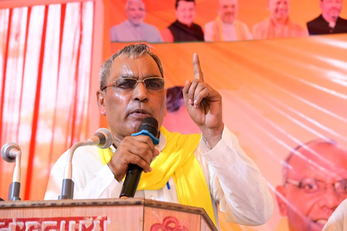 अखिलेश यादव पर ओम प्रकाश राजभर का तंज, बोले- '2027 से पहले अपनी पार्टी बचाइए'