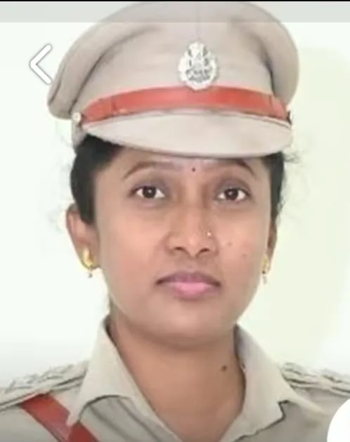 मांड्या जेल में कैदी को VIP ट्रीटमेंट: सुपरिटेंडेंट शांथम्मा का तबादला, कांस्टेबल पहले ही हो चुका है सस्पेंड