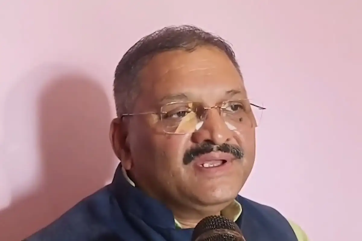 मतदाता सूची पर सियासी संग्राम: भाजपा ने SIR को देशहित में बताया, विपक्ष ने लोकतंत्र के लिए खतरा