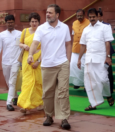 पेपर लीक रोकने वाले संशोधित बिल पर लोकसभा में चर्चा, सरकार और विपक्ष के दिग्गज नेता रखेंगे अपनी बात