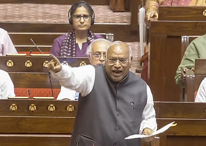 राम मंदिर दान में कथित अनियमितताओं पर खरगे ने सरकार से मांगा जवाब, संसद में चर्चा की मांग