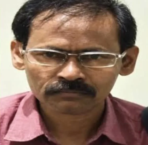 माओवाद को बड़ा झटका: झारखंड-ओडिशा में 2.20 करोड़ के इनामी शीर्ष कमांडर असीम मंडल का बंगाल में सरेंडर