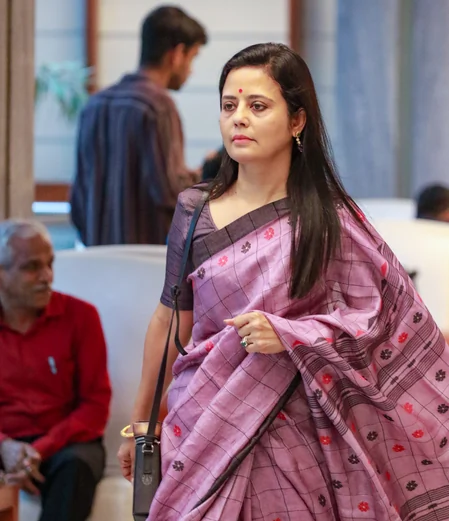 ‘स्वतंत्रता सेनानियों ने गोलियाँ खाईं, आपको अंडों से डर लगता है?’, महुआ मोइत्रा पर सुप्रीम कोर्ट की सख्त टिप्पणी