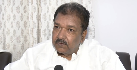 महिलाओं को 10 हजार देना रिश्वत? तेजस्वी के आरोप पर दिलीप जायसवाल बोले — 'बिना सोचे बयान देने की आदत'