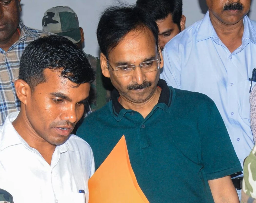 झारखंड: निलंबित IAS विनय चौबे को जमीन घोटाले मामले में सुप्रीम कोर्ट से जमानत, 13 महीने बाद होगी रिहाई
