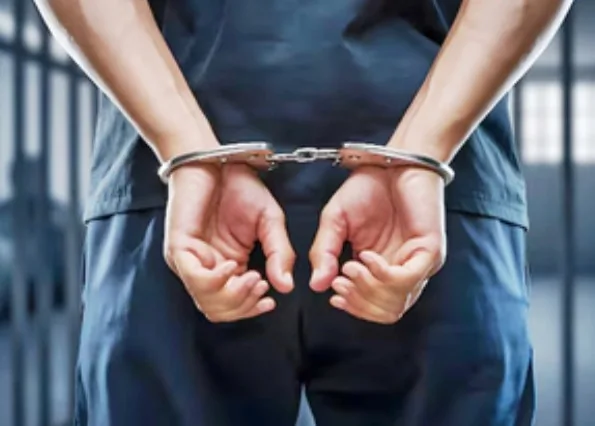 बैंक धोखाधड़ी के दो मामलों में CBI की बड़ी कार्रवाई, 17 और 6 साल से फरार घोषित अपराधी गिरफ्तार