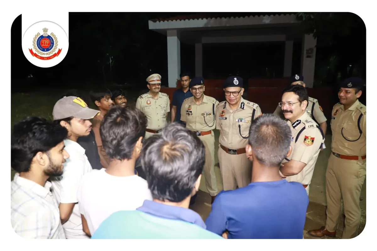 DU छात्राओं की सुरक्षा: दिल्ली पुलिस कमिश्नर ने साउथ कैंपस का दौरा कर दिए सख्त निर्देश