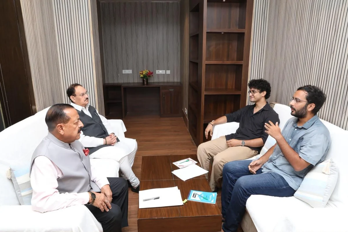 परीक्षा सुधार: सरकार और कॉकरोच जनता पार्टी के बीच तीसरे दौर की वार्ता, मांगों की सूची सौंपी गई