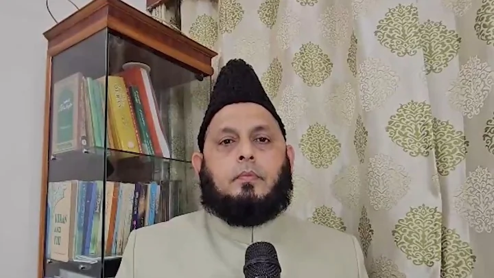 इस्लामिक कानून की मांग पर मौलाना खालिद रशीद की दो टूक, कहा- यह देश सिर्फ संविधान से चलेगा
