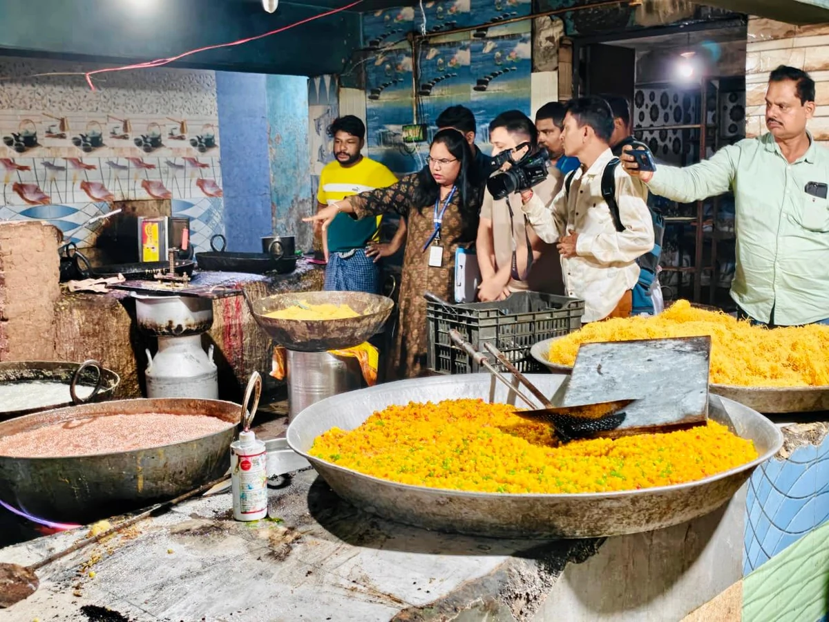 ओडिशा: त्योहारी सीजन से पहले खाद्य सुरक्षा पर बड़ी कार्रवाई, 3600 किलो मिठाइयां और बासी खाना नष्ट