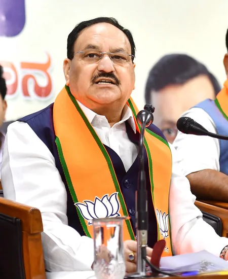 वोटर लिस्ट विवाद: जेपी नड्डा का खड़गे पर पलटवार, कहा- कांग्रेस झूठ फैलाना बंद कर लोगों का भरोसा जीते