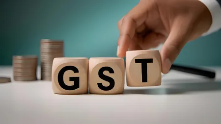 GST कलेक्शन: आयात शुल्क में उछाल से जुलाई में सरकारी खजाना ₹2.11 लाख करोड़ के पार पहुँचा