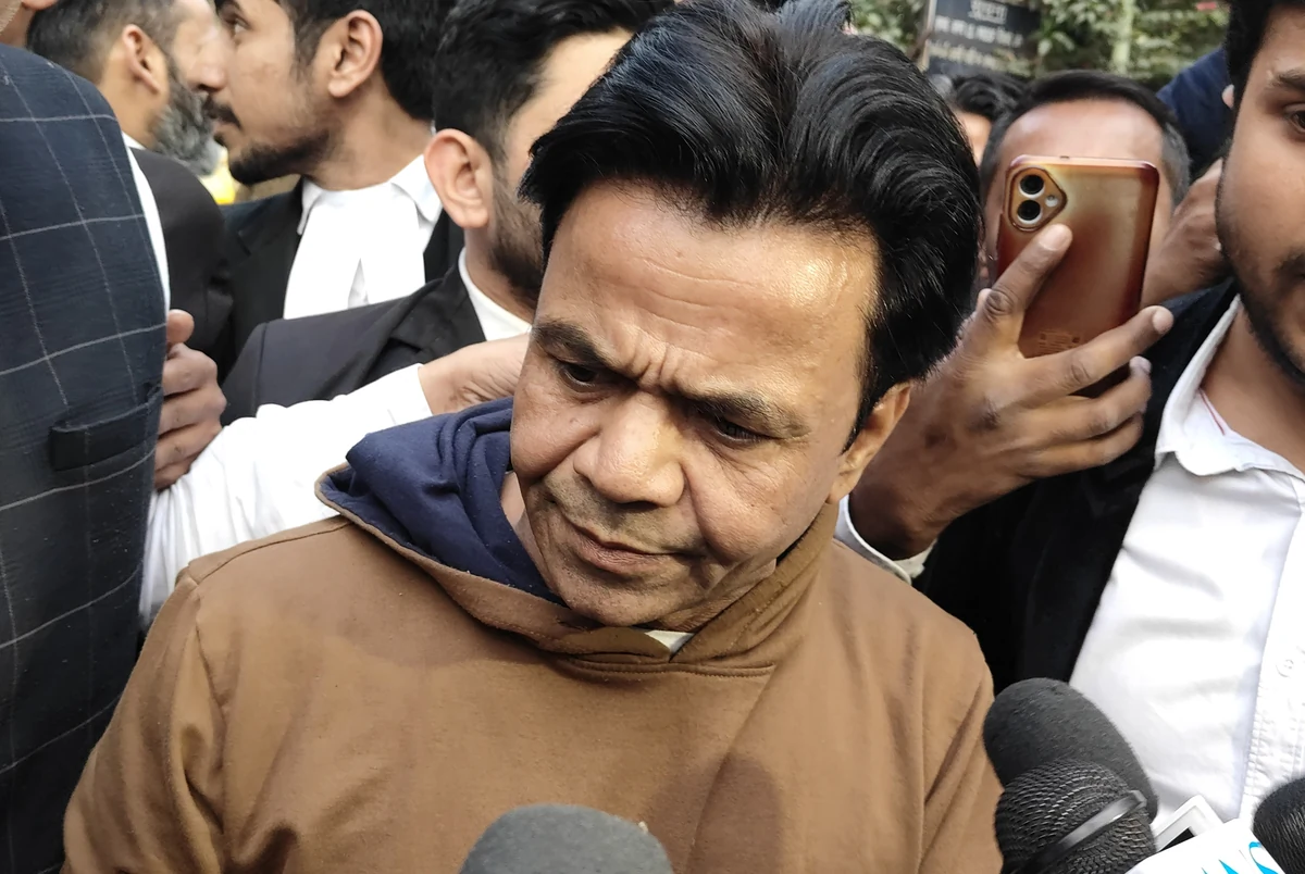 राजपाल यादव पर सुप्रीम कोर्ट की सख़्ती, कहा- आदेश का पालन नहीं हुआ तो अपील ख़ारिज कर देंगे