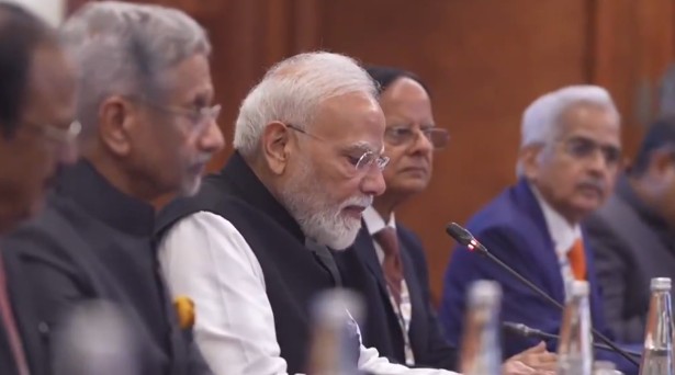 ब्रिक्स शिखर सम्मेलन: प्रधानमंत्री मोदी और राष्ट्रपति जिनपिंग के बीच द्विपक्षीय वार्ता, संबंधों को मज़बूत करने पर ज़ोर