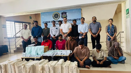 गुजरात: यौन शक्ति की दवा के नाम पर हजारों लोगों से ठगी, पुलिस बन धमकाने वाले 7 गिरफ्तार