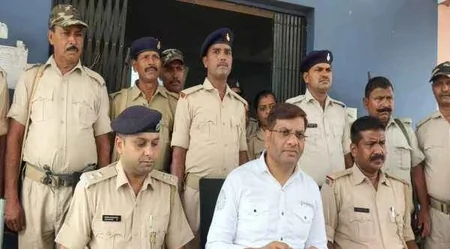 झारखंड: गिरिडीह में नकली शराब की फैक्ट्री का भंडाफोड़, 50 लाख की शराब समेत भारी मात्रा में सामान जब्त