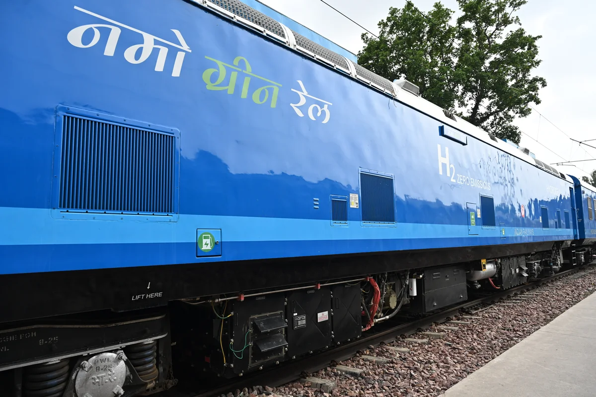ग्रीन हाइड्रोजन मिशन: भारत कैसे बनेगा स्वच्छ ऊर्जा का ग्लोबल हब, जानें पूरी योजना