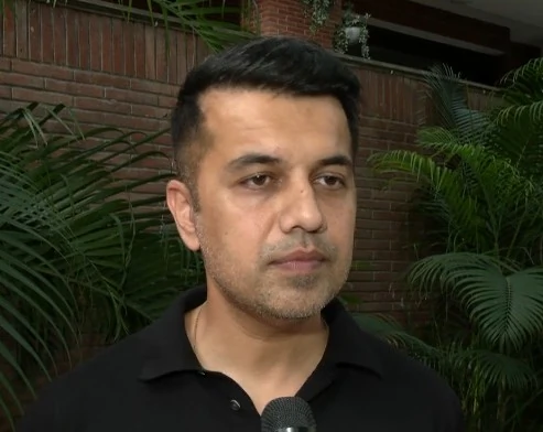 तिलक नगर थप्पड़ कांड: कांग्रेस ने मंत्री पर कार्रवाई की मांग की, चुनाव आयोग पर भी लगाए गंभीर आरोप