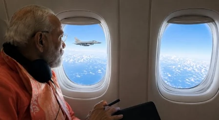 इंडोनेशिया यात्रा: पीएम मोदी को फाइटर जेट्स ने दी विदाई, द्विपक्षीय संबंधों में नए युग का सूत्रपात