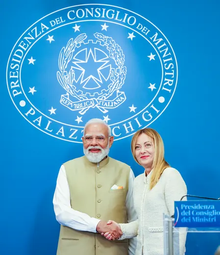 जॉर्जिया मेलोनी ने बनाया कीर्तिमान, पीएम मोदी ने इटली की अपनी समकक्ष को विशेष अंदाज़ में दी बधाई