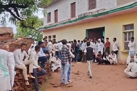 धौलपुर: छावनी में बदला डकैत जगन गुर्जर का गांव, कड़ी सुरक्षा में हुआ अंतिम संस्कार
