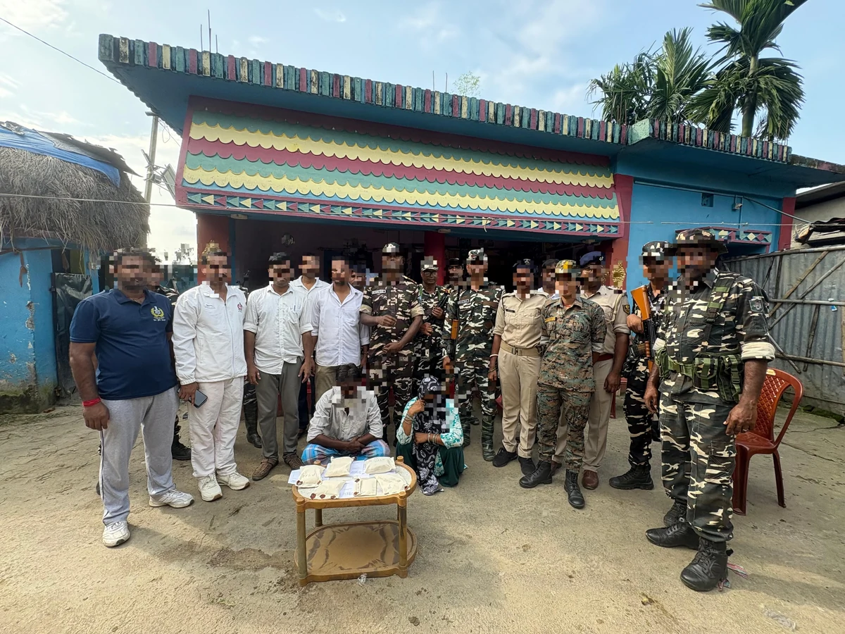 भारत-नेपाल सीमा पर SSB की बड़ी कार्रवाई: दो दिनों में भारी मात्रा में ड्रग्स और हथियार बरामद, पांच गिरफ्तार