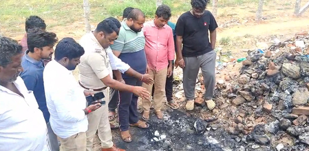 बेंगलुरु में आंध्र प्रदेश के छात्र की हत्या, नौकरी की तलाश में आए युवक को बाइक समेत ज़िंदा जलाया