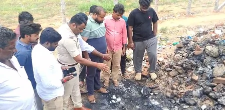 बेंगलुरु में आंध्र प्रदेश के छात्र की हत्या, नौकरी की तलाश में आए युवक को बाइक समेत ज़िंदा जलाया