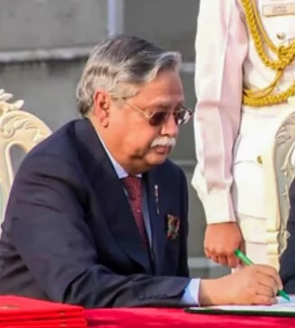 बांग्लादेश: राष्ट्रपति पद छोड़ने के दो दिन बाद ही शहाबुद्दीन और पूर्व राष्ट्रपति हामिद के खिलाफ शिकायतें दर्ज
