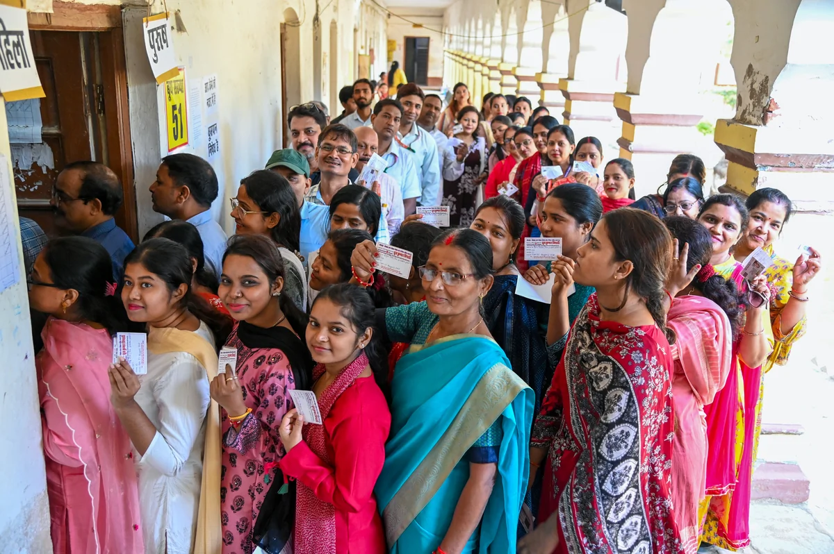 यूपी विधान परिषद चुनाव: शिक्षकों की सीटों पर दिखा ज्यादा उत्साह, सपा ने लगाए धांधली के आरोप