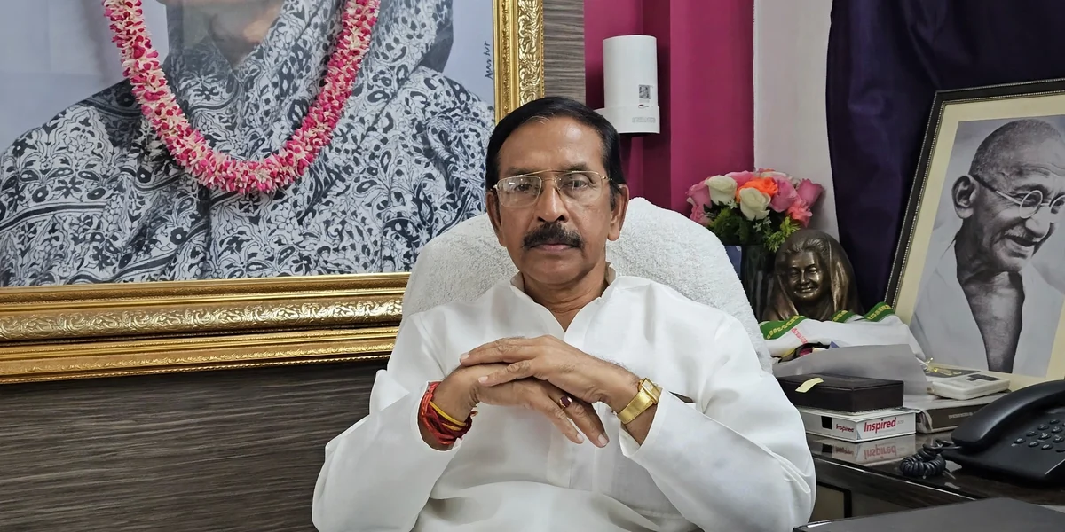 चुनाव आयोग पर कांग्रेस का चौतरफा हमला, निष्पक्षता पर गंभीर सवाल उठाए