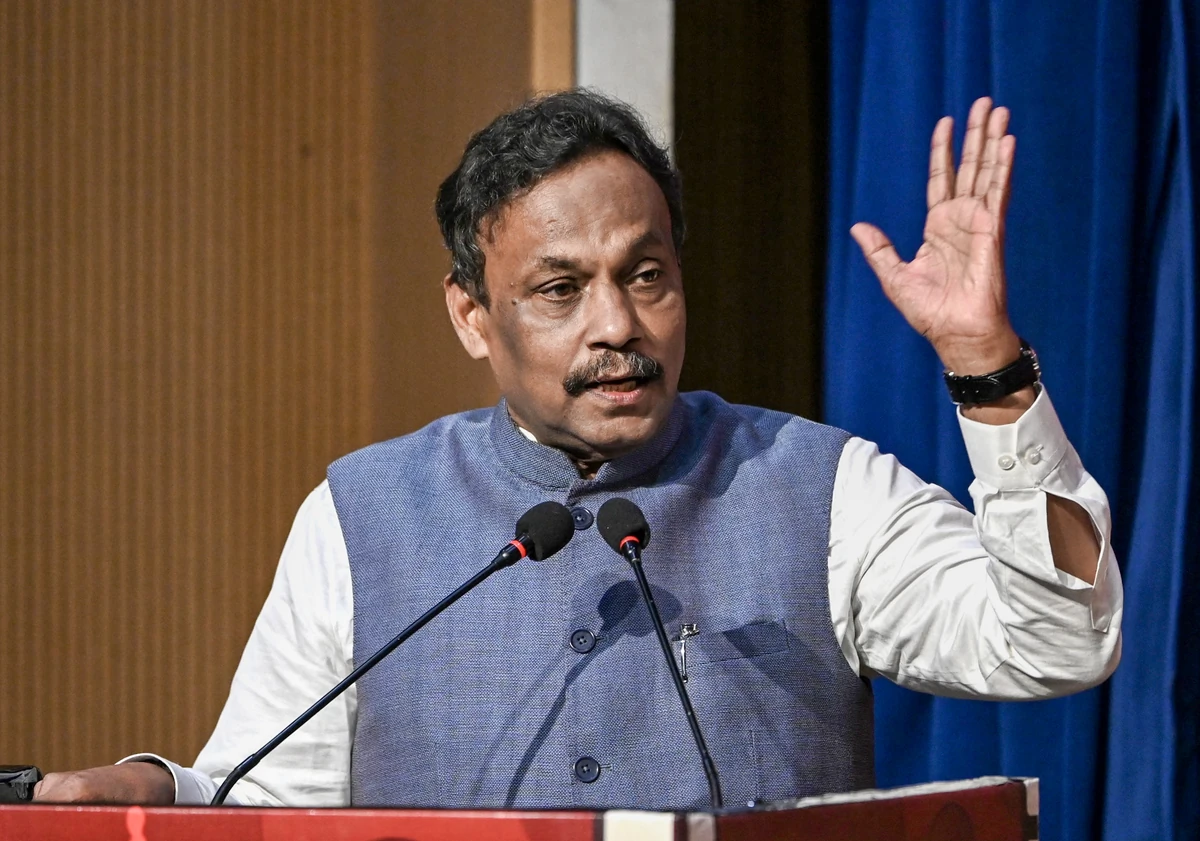 यूपी विधानसभा चुनाव 2027: भाजपा ने विनोद तावड़े को सौंपी कमान, जानें उनकी राजनीतिक यात्रा