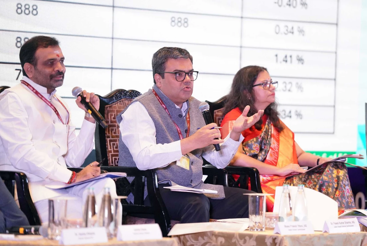 पंजाब विधानसभा चुनाव: निर्वाचन आयोग ने तैयारियों का लिया जायजा, पारदर्शी व्यवस्था पर जोर