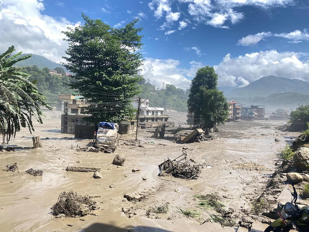 नेपाल में बाढ़: तेलंगाना और आंध्र प्रदेश सरकारों ने अपने नागरिकों के लिए हेल्पलाइन शुरू की