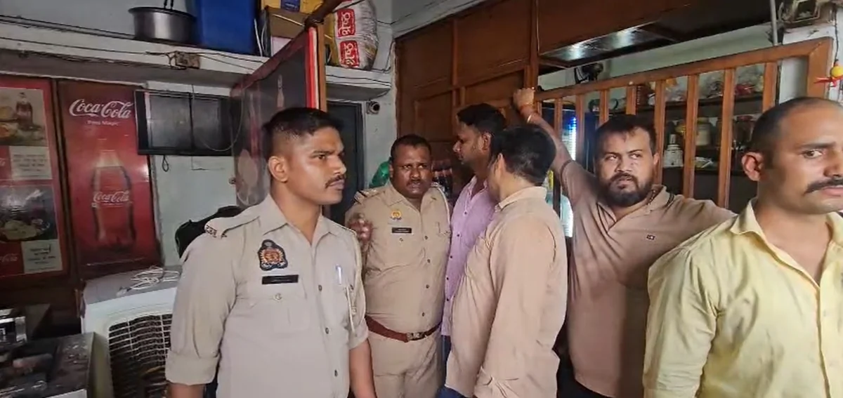 लखनऊ: बैंक मैनेजर पति ने पत्नी और बहन को गोली मारी, फिर खुद भी की आत्महत्या