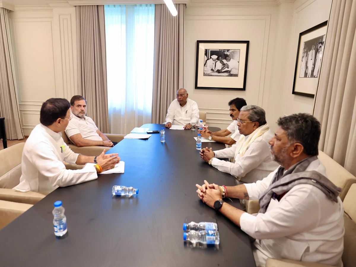 कर्नाटक: कैबिनेट विस्तार पर आज दिल्ली में अंतिम फैसला संभव, नए मंत्रियों का शपथ-ग्रहण कल हो सकता है