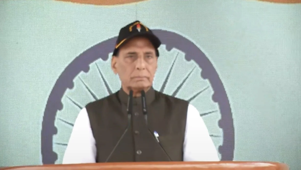 रक्षा क्षेत्र में आत्मनिर्भरता पर जोर, राजनाथ सिंह करेंगे 16 सरकारी उपक्रमों के कामकाज की समीक्षा