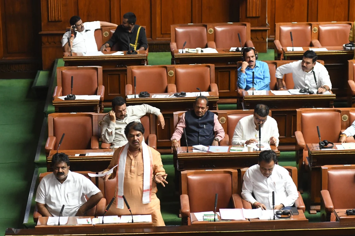कर्नाटक: सूखे की मार के बीच सरकार के वित्तीय संकट पर भाजपा ने उठाए सवाल