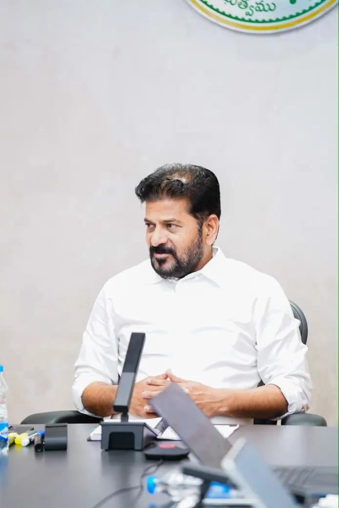 हैदराबाद ओल्ड सिटी मेट्रो: सीएम रेवंत रेड्डी का निर्देश- काम में लाएं तेजी, जल्द शुरू करें टेंडर प्रक्रिया