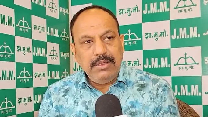 चुनाव आयोग अब विश्वसनीय नहीं, अपने 'पाप' छिपाने की कोशिश कर रहा: झारखंड मुक्ति मोर्चा