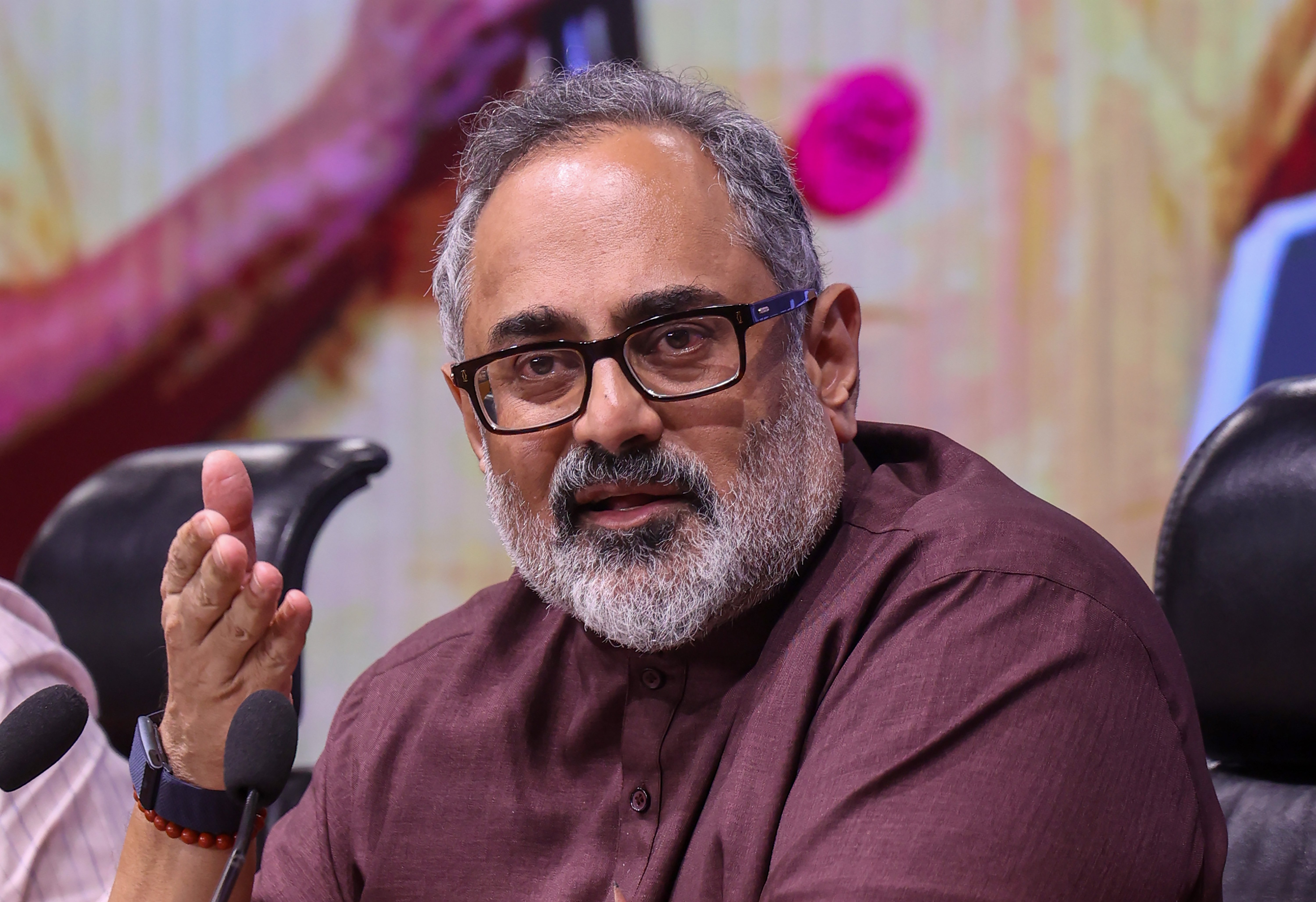 एलन मस्क की टिप्पणी पर राजीव चंद्रशेखर का जवाब: भारत की तकनीकी नीतियां सुरक्षा, पारदर्शिता और जवाबदेही पर आधारित