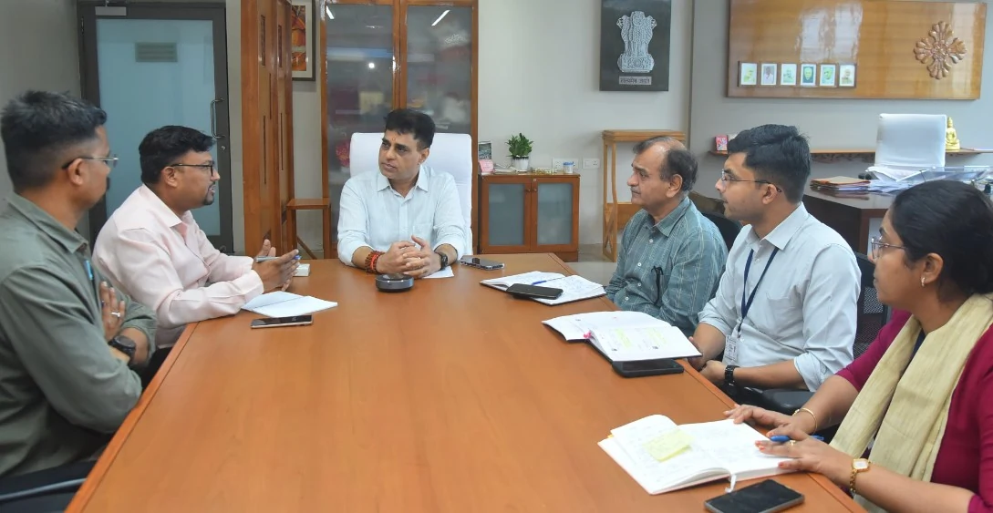 सूरत: रेस्टोरेंट का खाना खाने के बाद 5 साल की बच्ची की मौत, पूरा परिवार अस्पताल में भर्ती