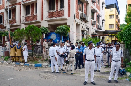 पश्चिम बंगाल: ISI के लिए जासूसी का आरोप, गिरफ्तार पाक नागरिक ने ऐसे बनवाए थे भारतीय पहचान पत्र